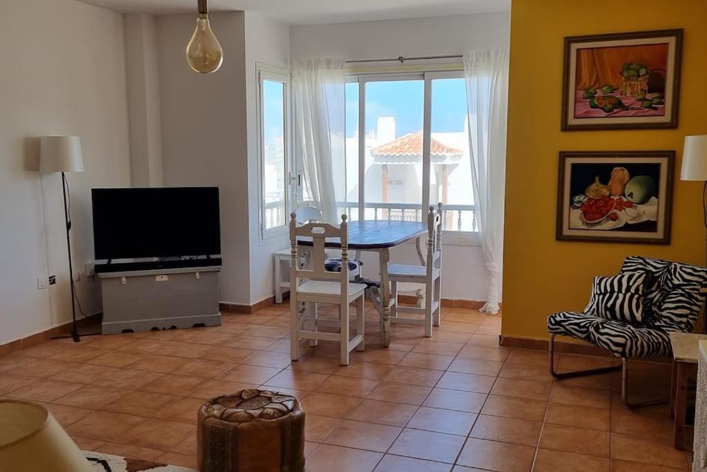Gilda: Beautiful Spacious Apartment. Seaview From Rooftop Terrace Corralejo Eksteriør billede