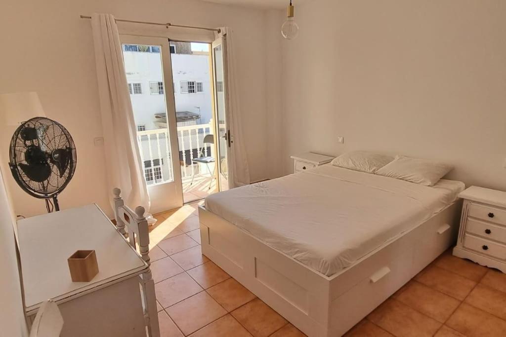 Gilda: Beautiful Spacious Apartment. Seaview From Rooftop Terrace Corralejo Eksteriør billede